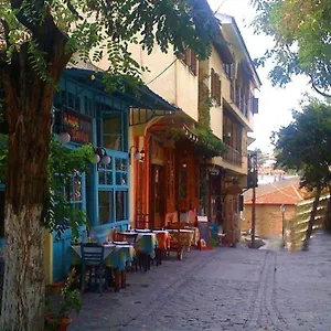 κάντε κράτηση εδώ